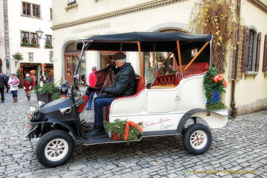 Rothenburg sightseeing in a vintage car